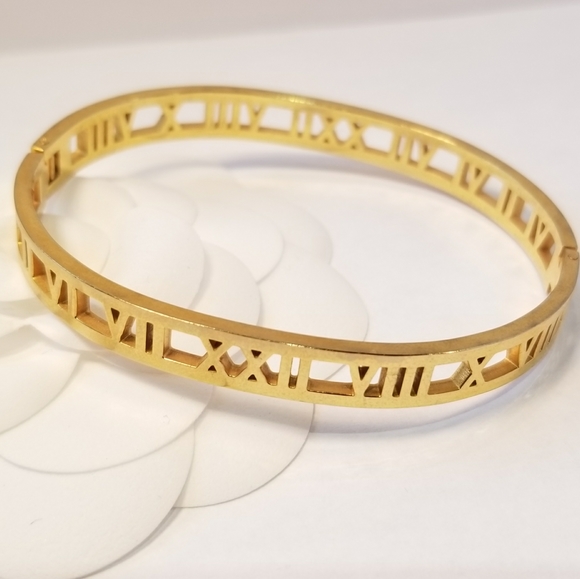 18k gold plated bangle bracelet - Picture 2 of 4